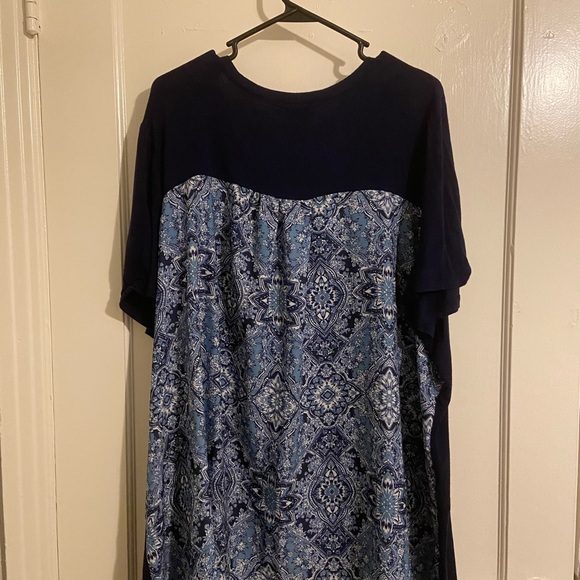 Avenue Tops - Avenue Navy Blue Flowy top